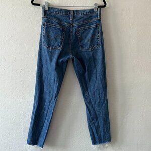 Levis Jeans Womens Cropped Frayed Button Fly Mid Rise Skinny Stretch 28x26.5